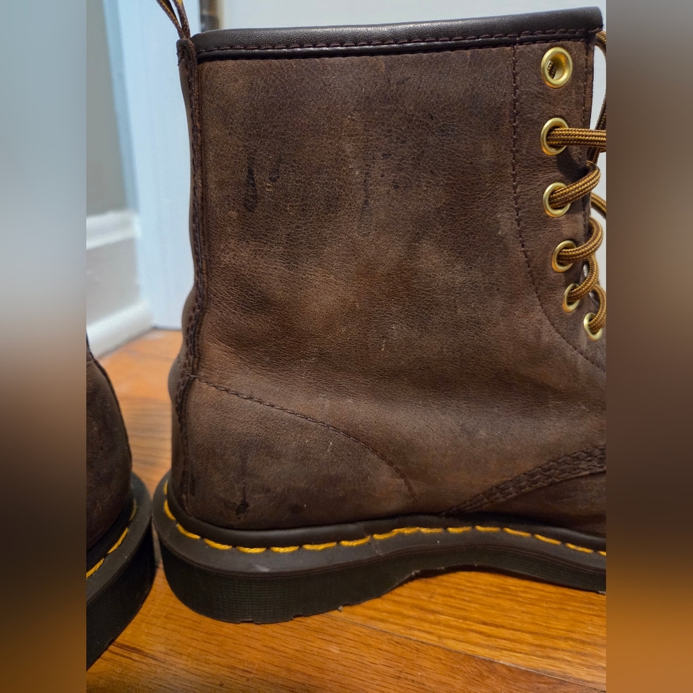 Dr. Martens 1460 Brown Crazy Horse Leather Combat Boots 8-Eye Size Women 9 Men 8 - Picture 4 of 16